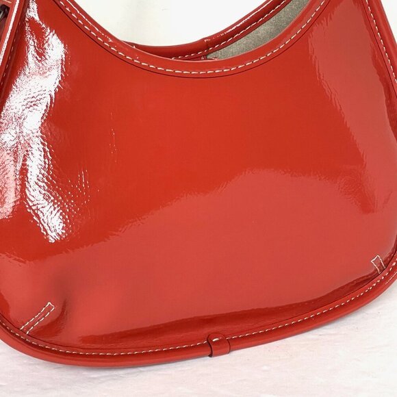 Elegant Burnt Sienna Coach Shoulder Bag - Picture 6 of 12